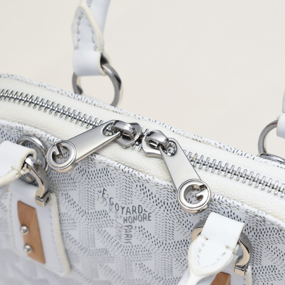 1WA106B  Popular bag