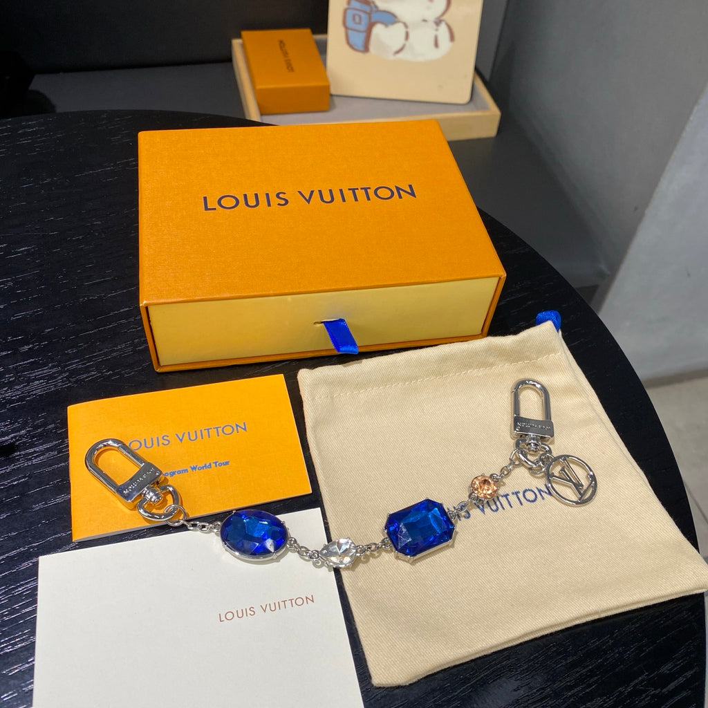 35QE28A Popular bag 's charms accessories