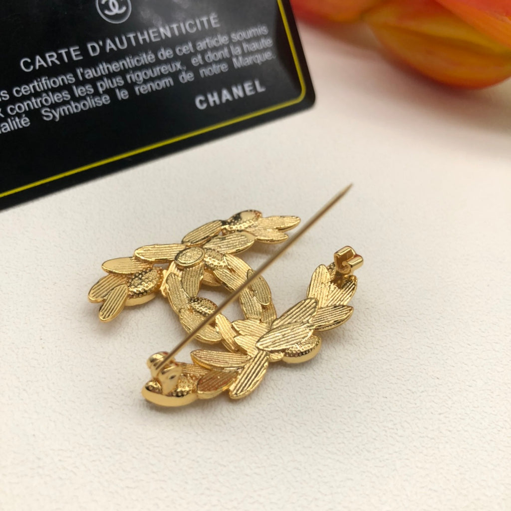 14C876X   Popular Brooch