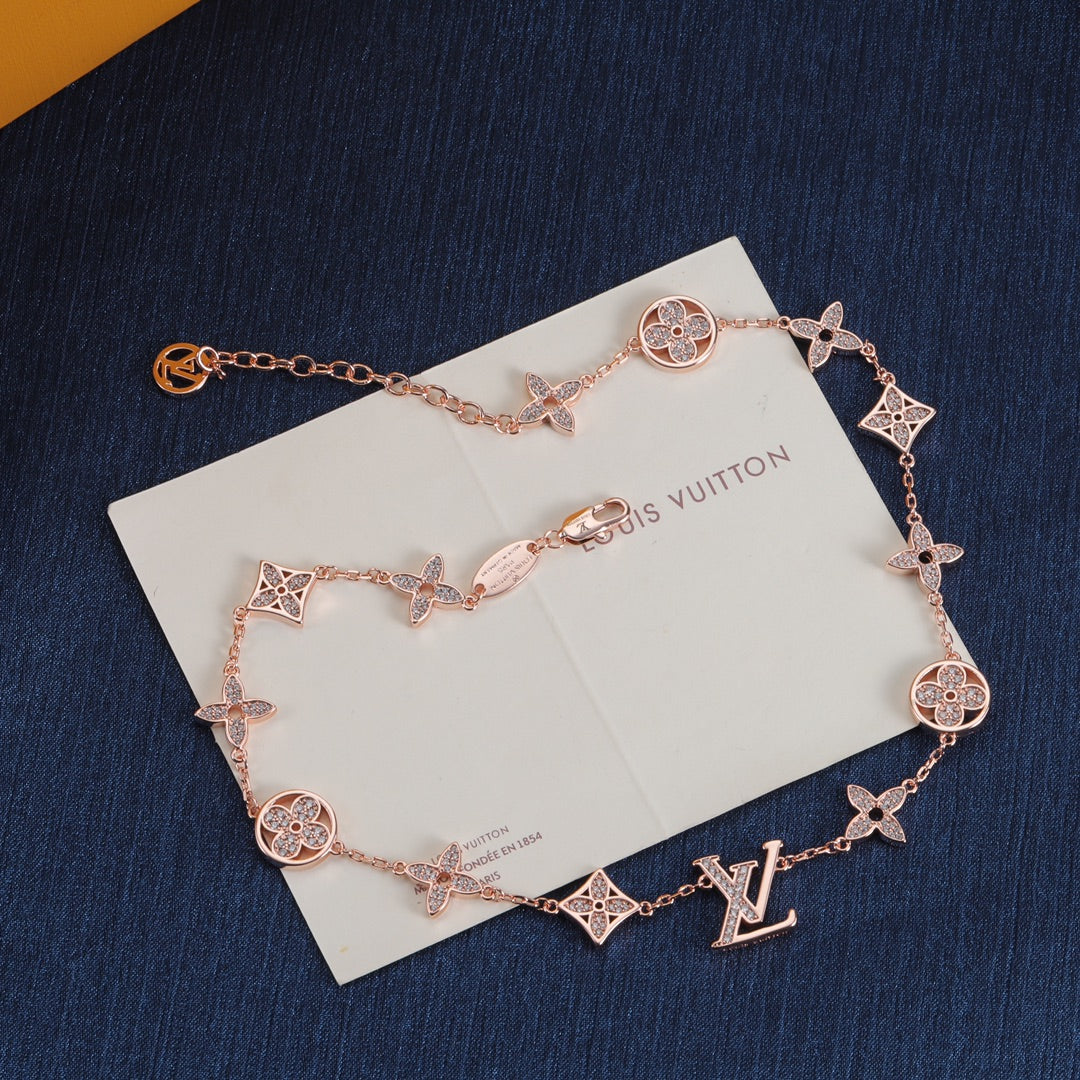 14E425X  Popular   Necklaces