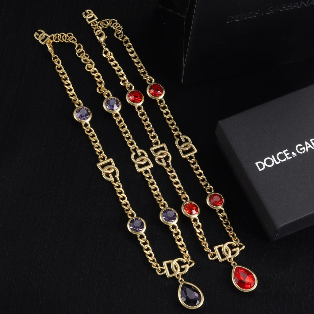 15QA11X Popular Necklace