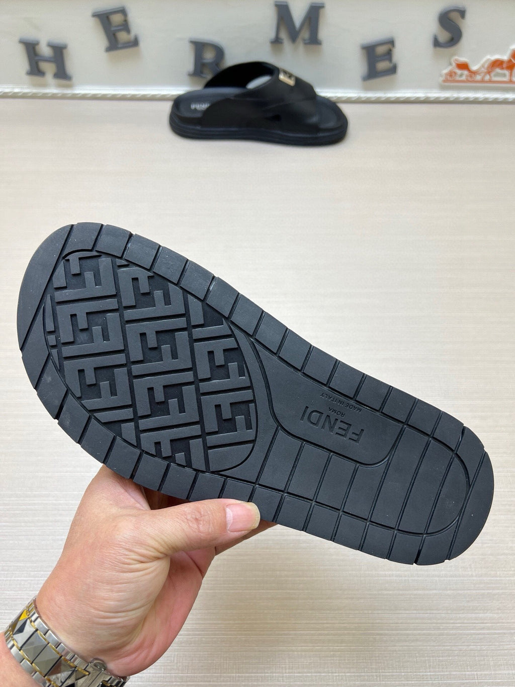 5LF221Z Popular Slippers