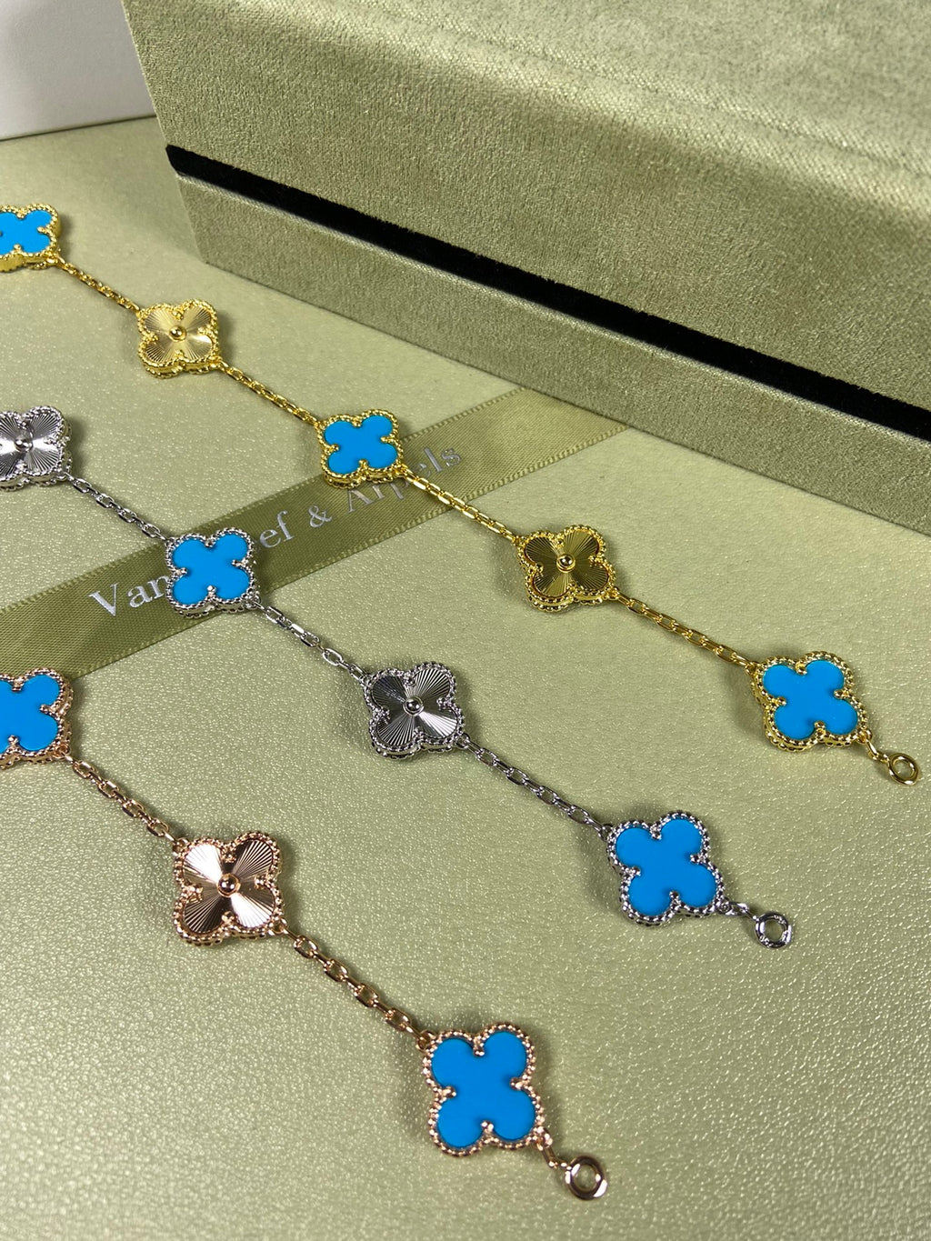 5XVA181K  Popular bracelets  5 flowers normal size1.5cm flower