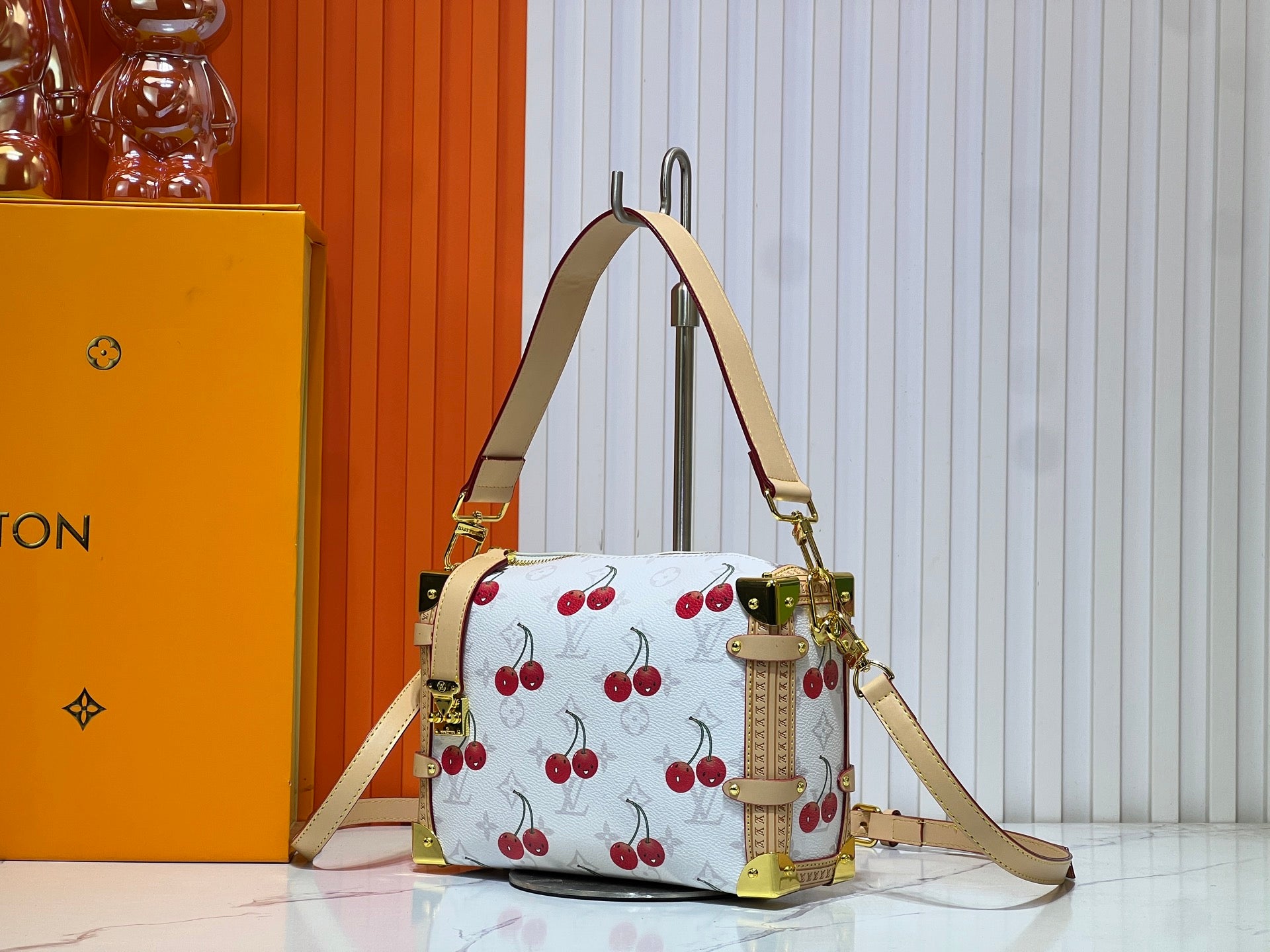 155NE18B Popular    leather bag