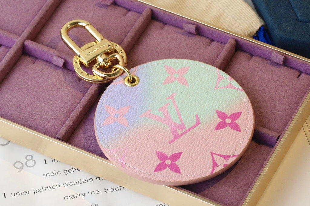 35QE22A Popular bag 's charms accessories