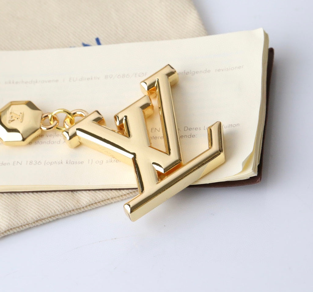 35QE24A Popular bag 's charms accessories