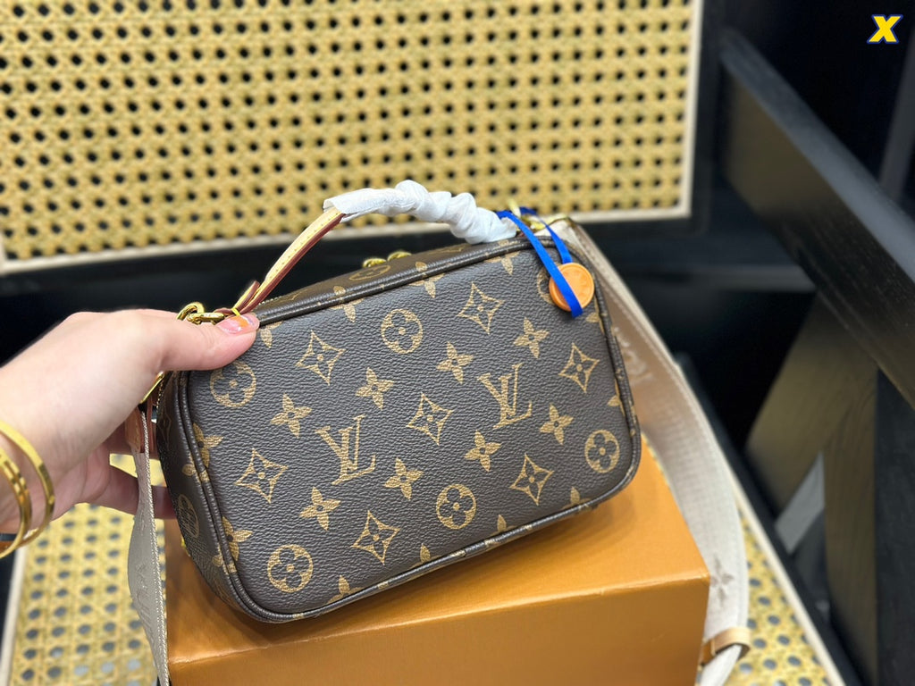 1XE162B Popular  leather bag 