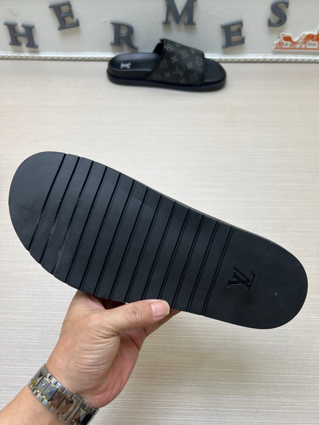 5WE245Z Popular Slippers
