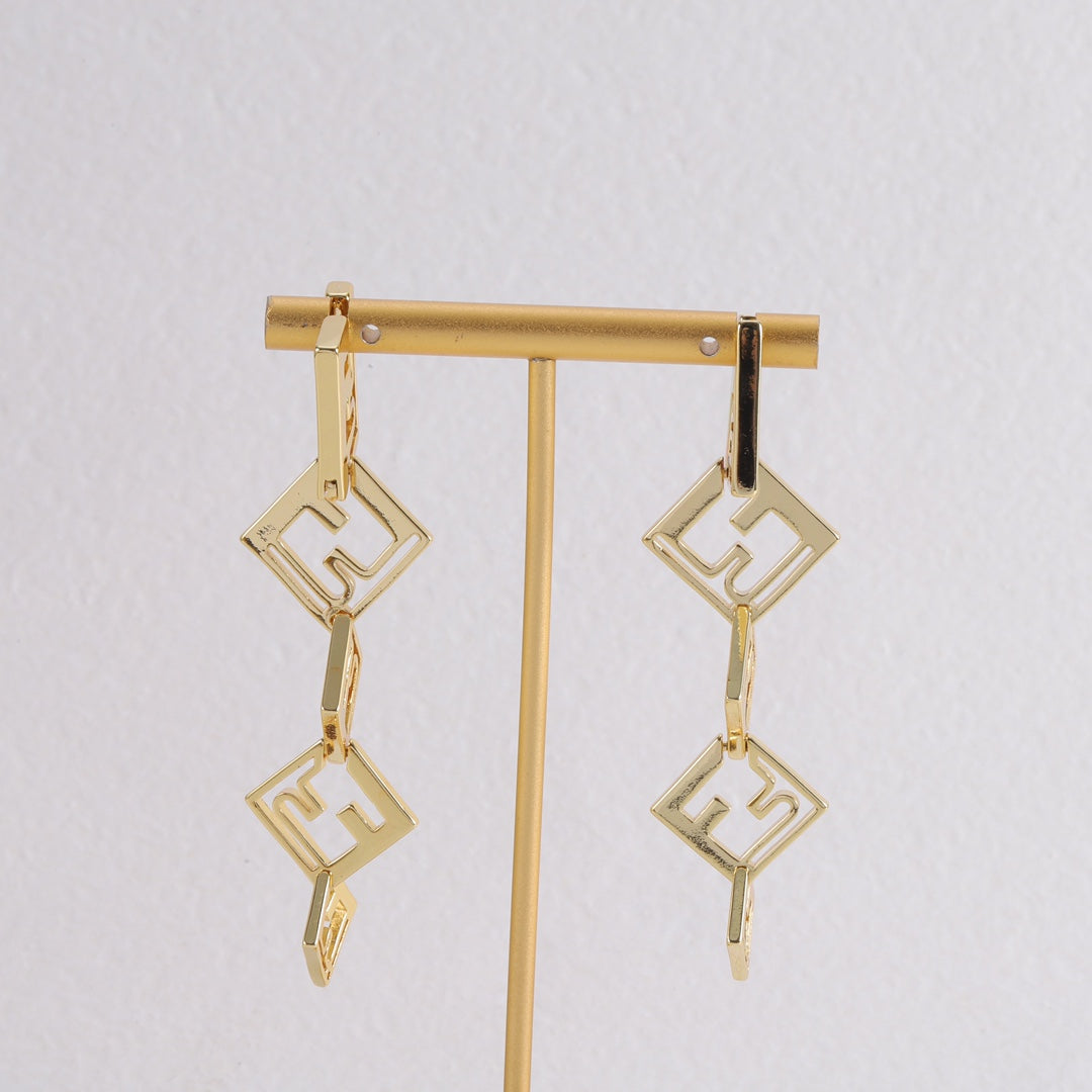 15QF24E Popular Earrings