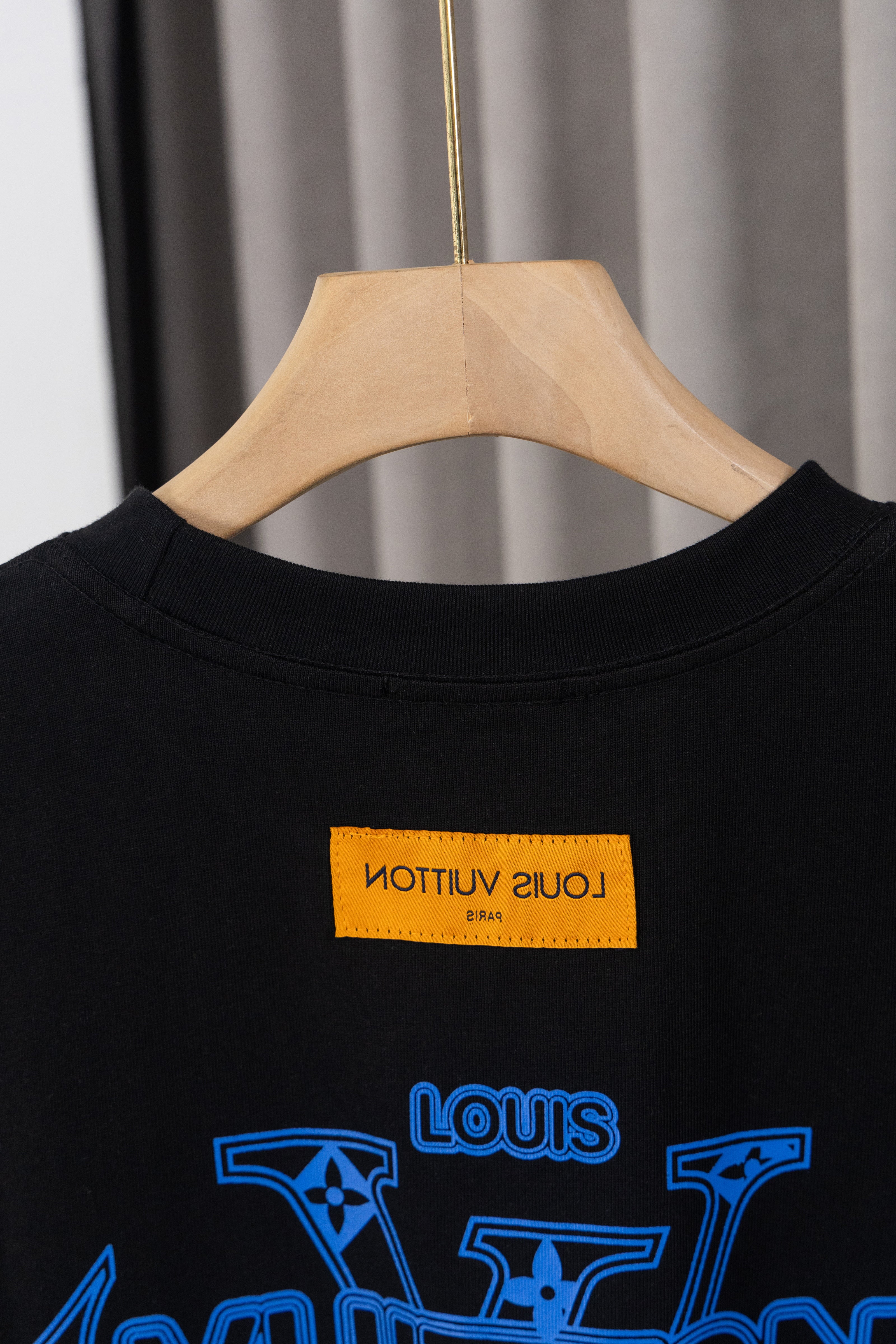 36PE135U Popular T-shirts