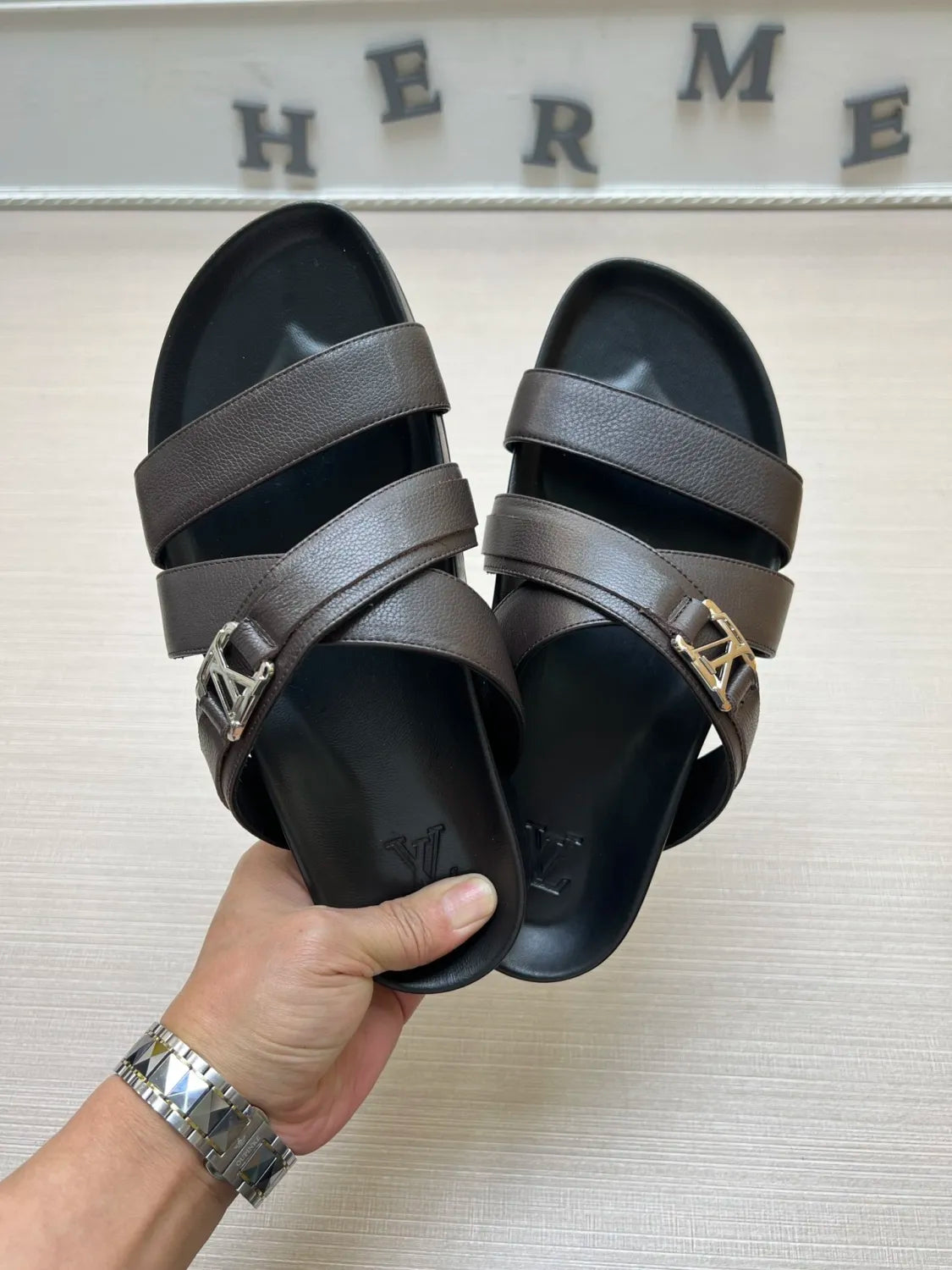 54E88Z Popular slippers