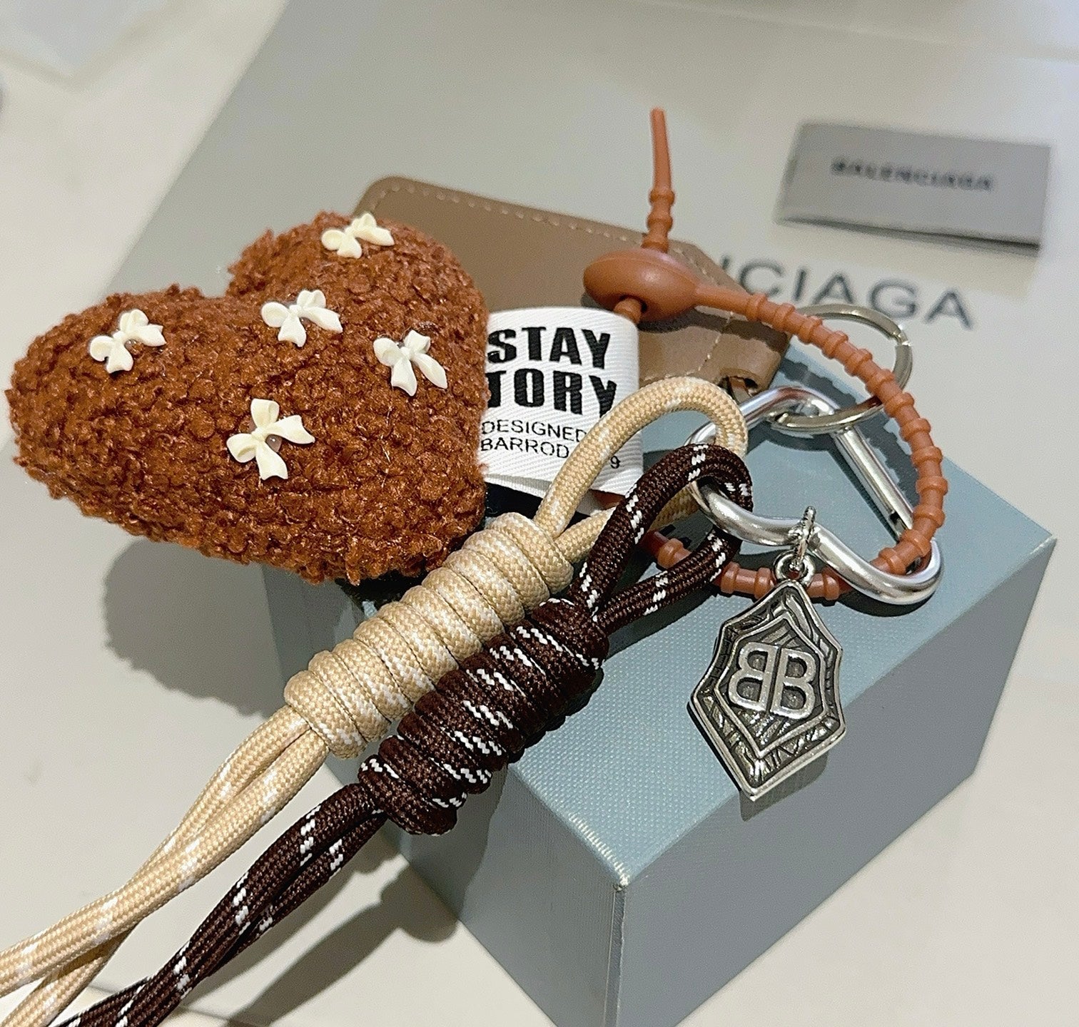 35ZJ60A Popular bag 's charms accessories