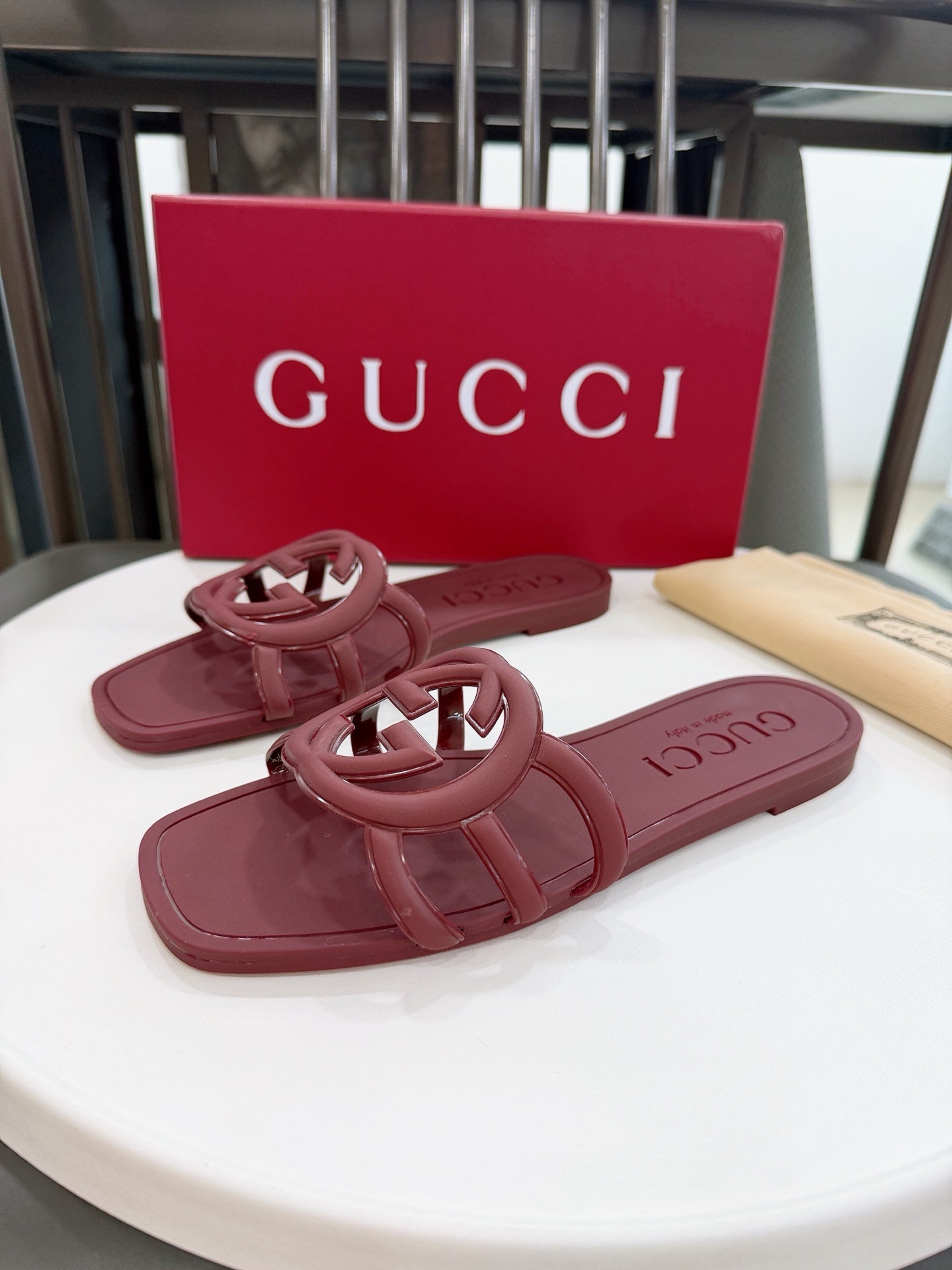 Z2X66B60  Popular high-quality slippers