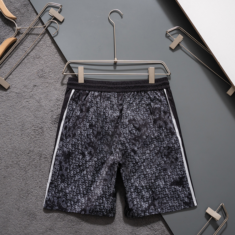 136ND5U Popular shorts