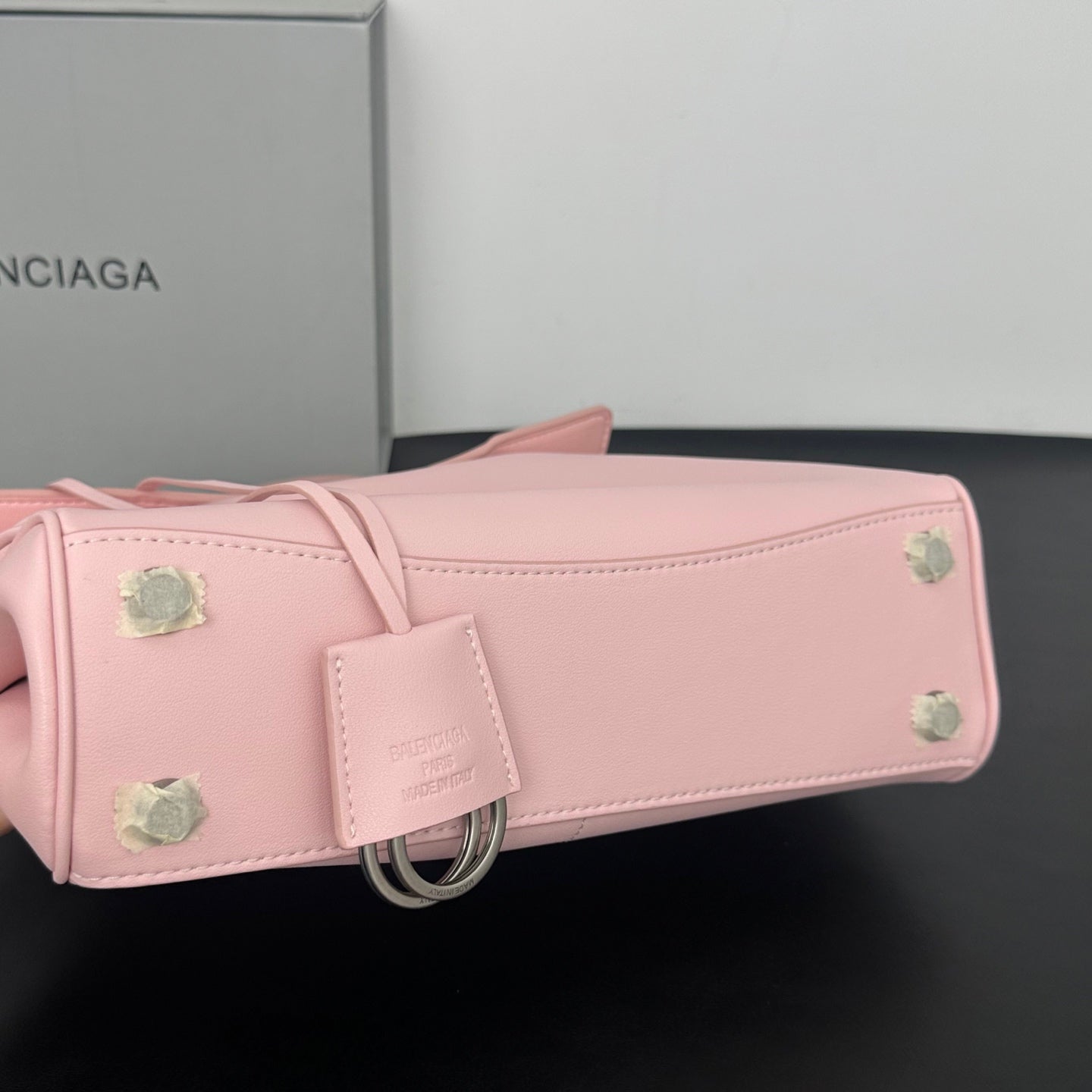 B1X56J32 Popular high-quality leather bag