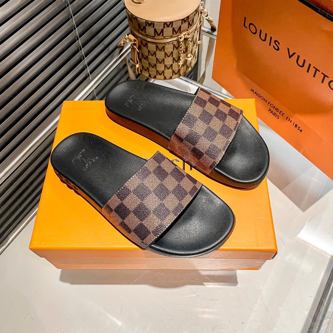 14E195Z Popular Slippers