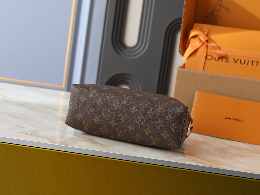 B1P46E112 Popular leather bag