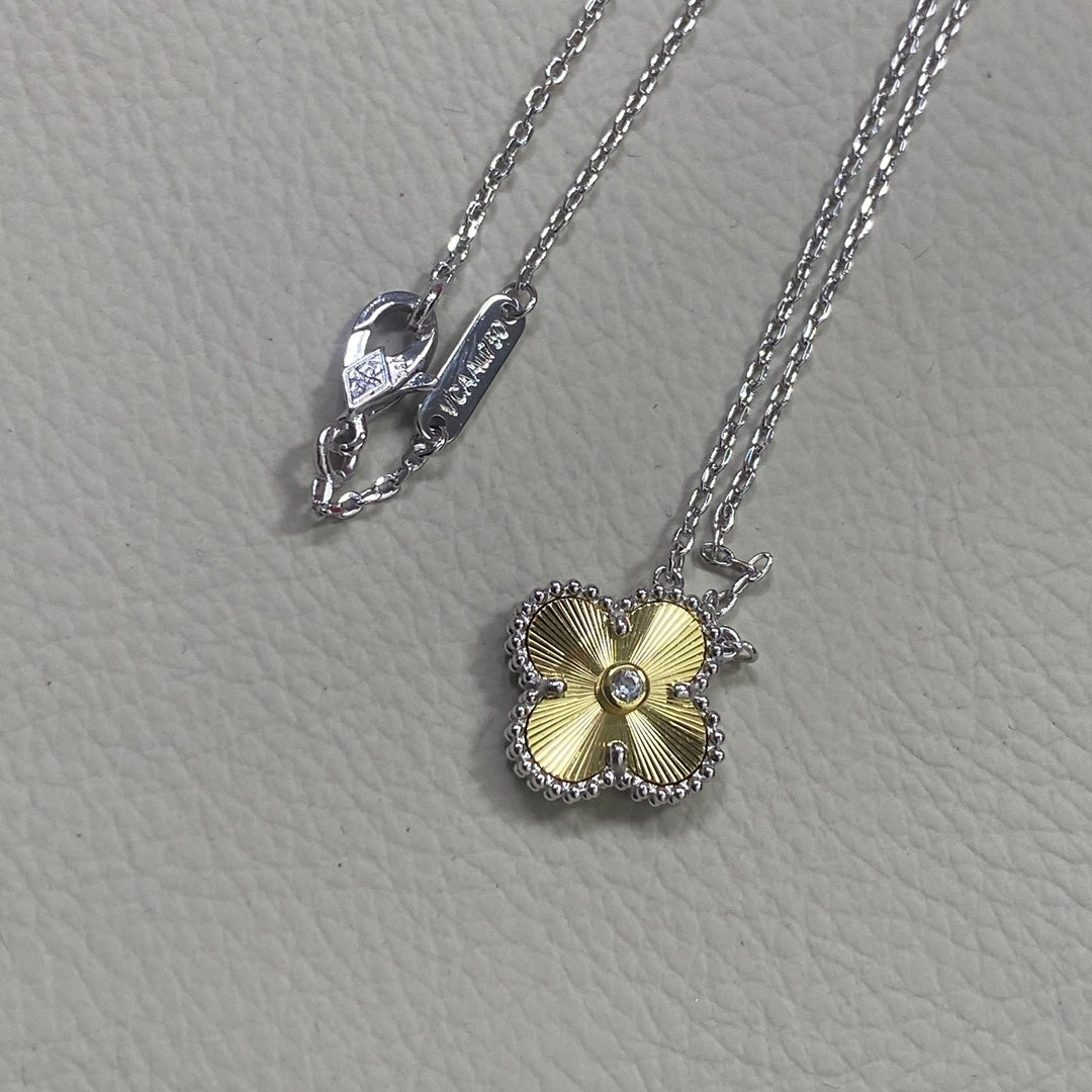 55QVA261X Popular necklaces