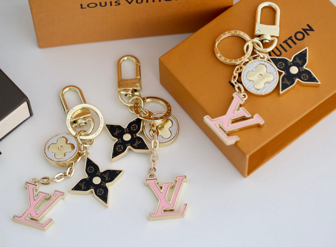165XE13A  Popular Keychains