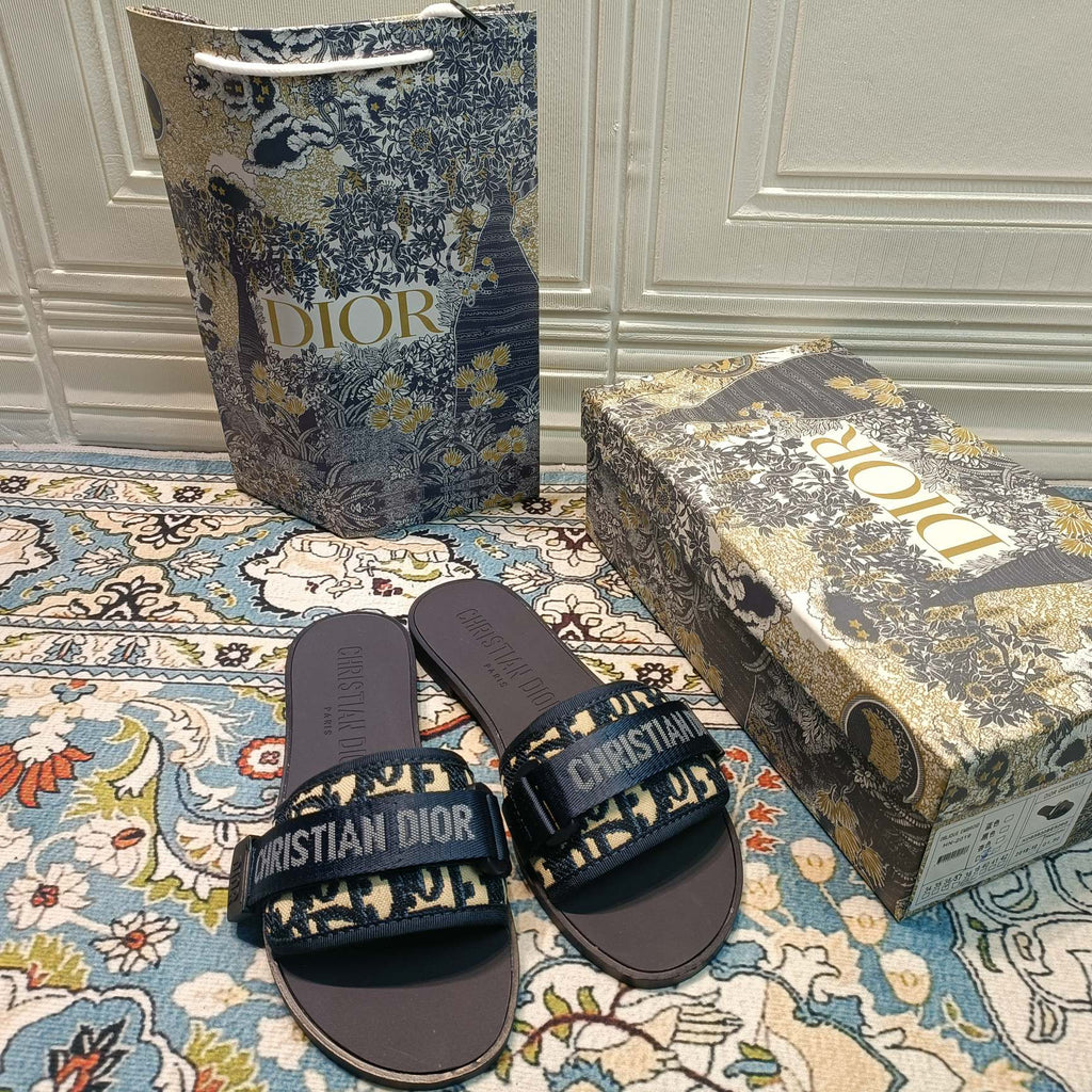 14D20Z Popular Slippers