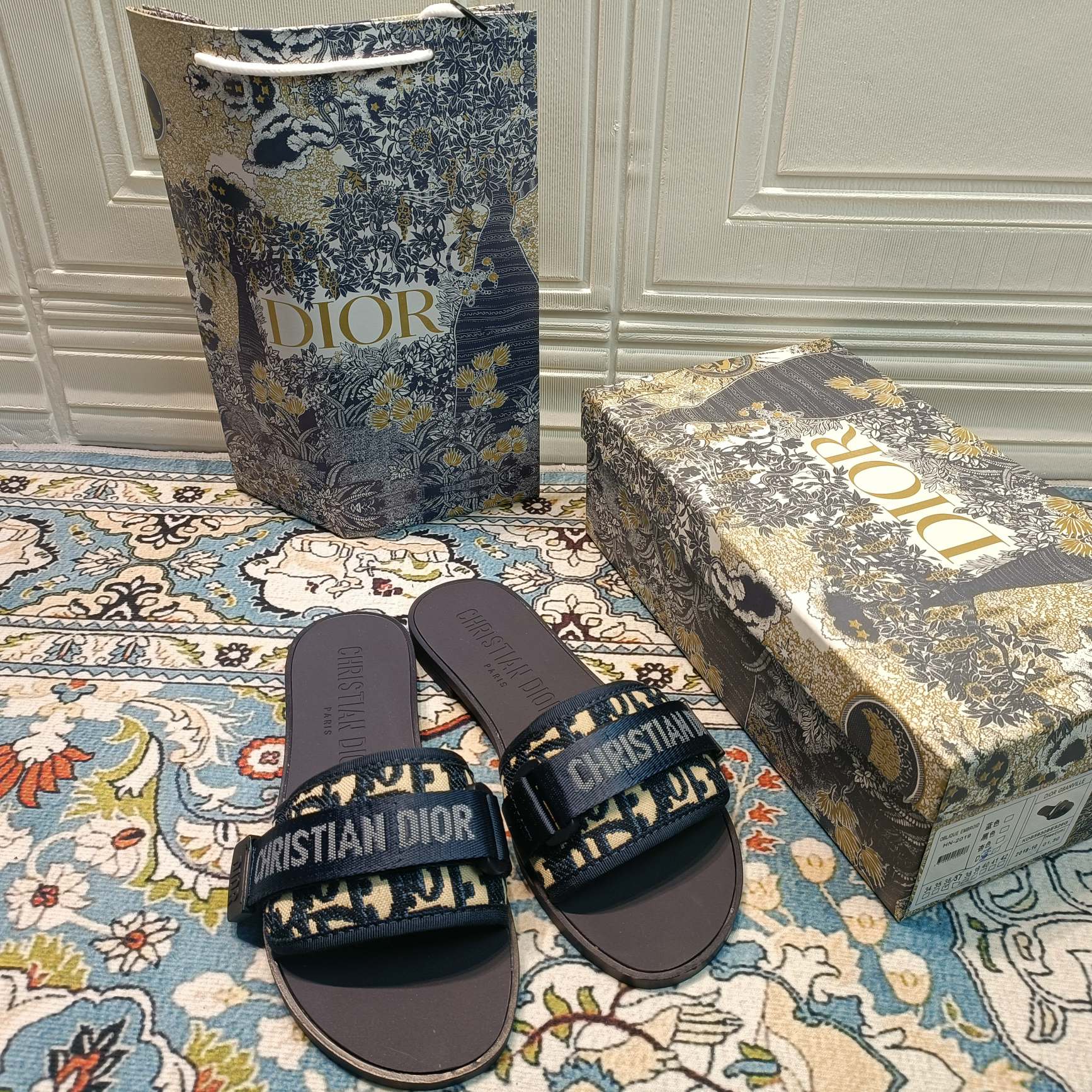 14D20Z Popular Slippers