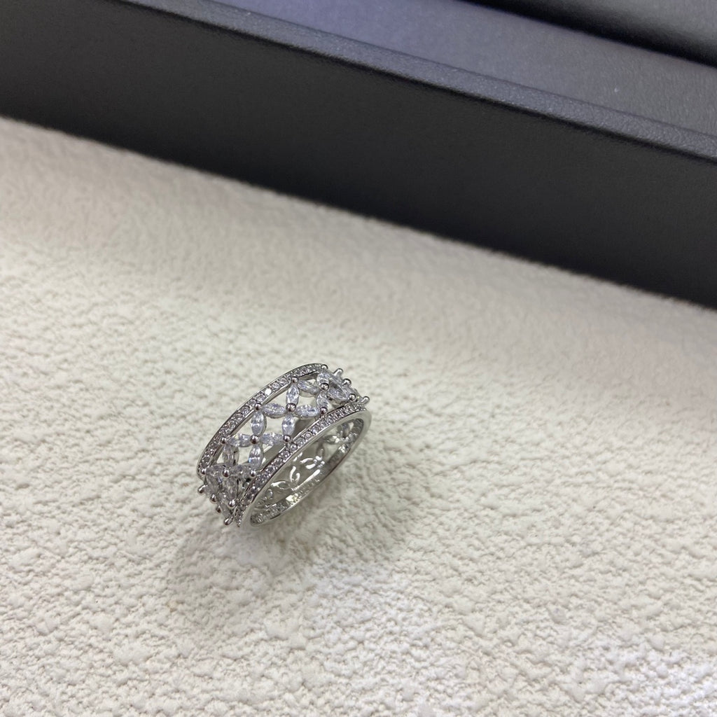 585QT91J  Popular  Rings
