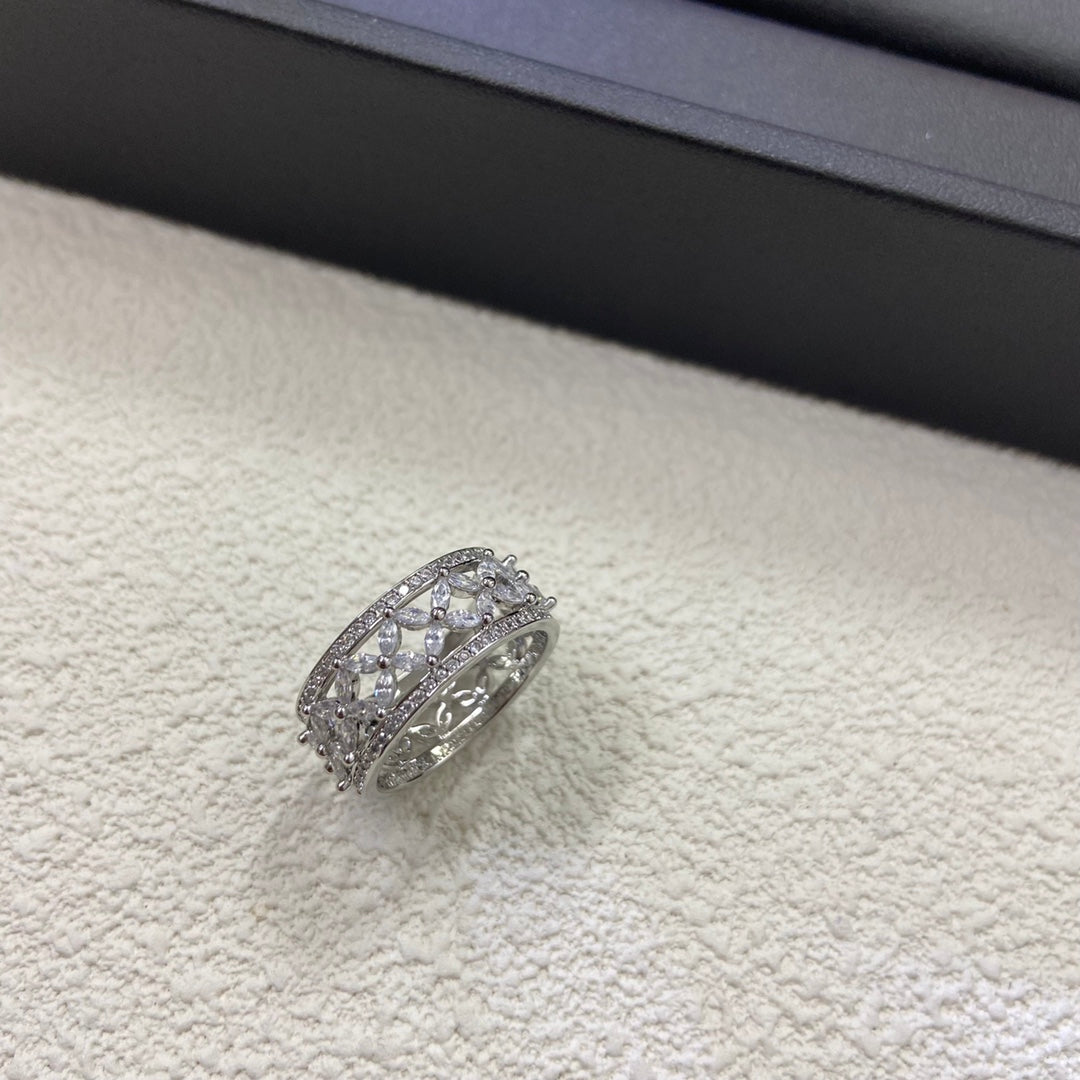 585QT91J  Popular  Rings