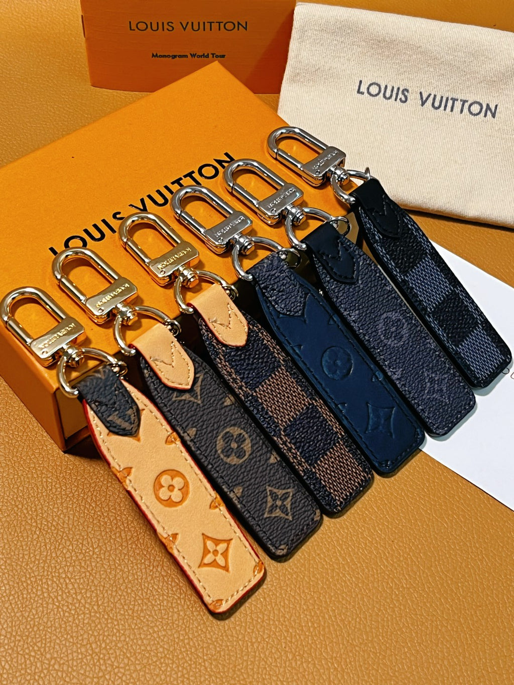 35QE8A Popular bag 's charms accessories