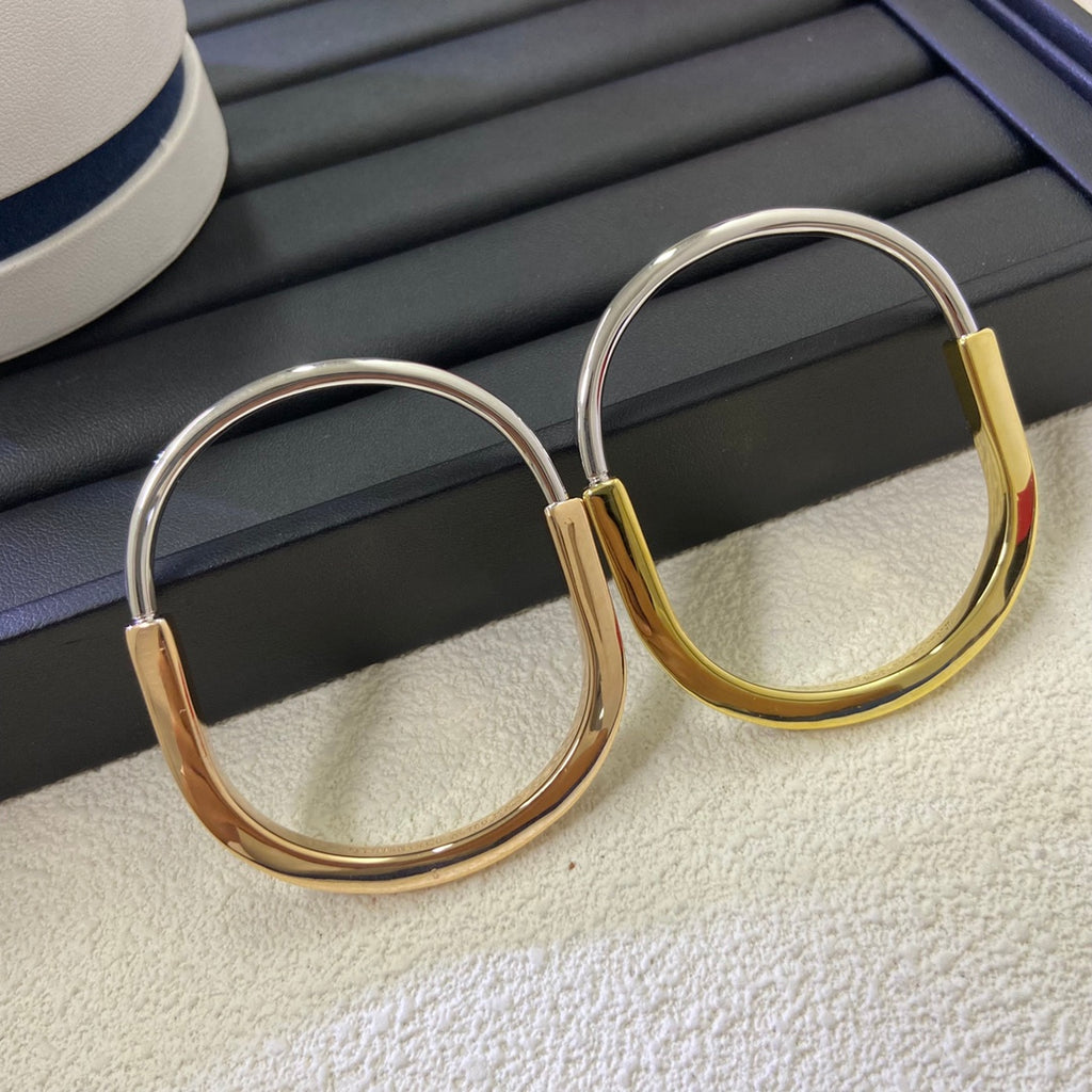 15QT35K  Popular Bracelets