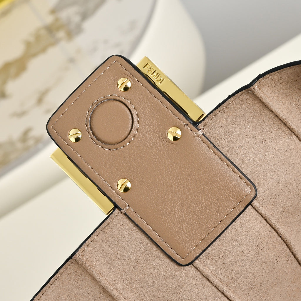 136PF106B Popular leather bag