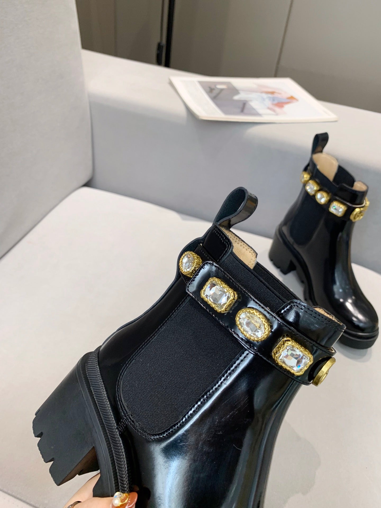 2XB194Z Popular leather boot (top layer leather lining)