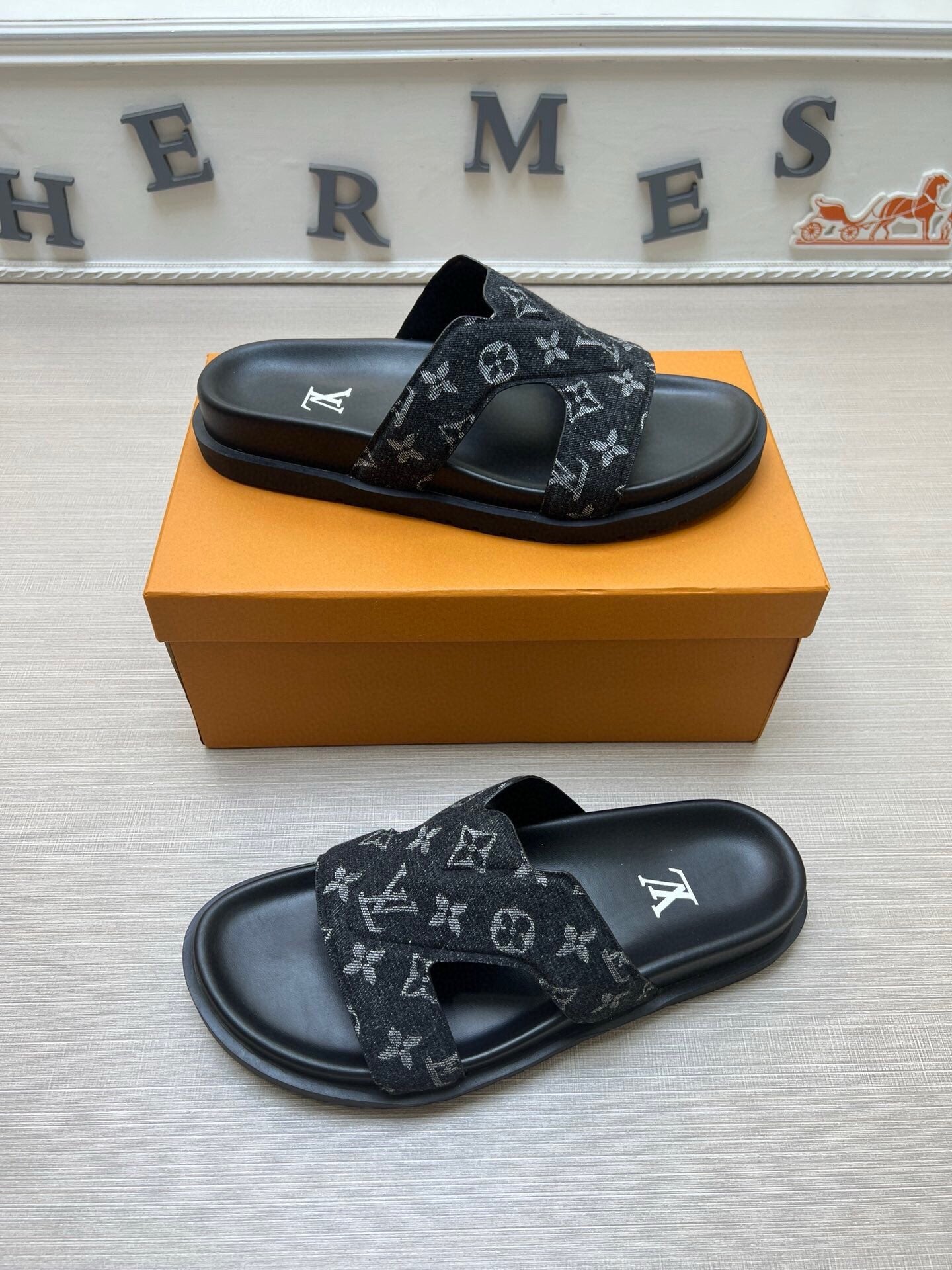 5LE226Z Popular Slippers