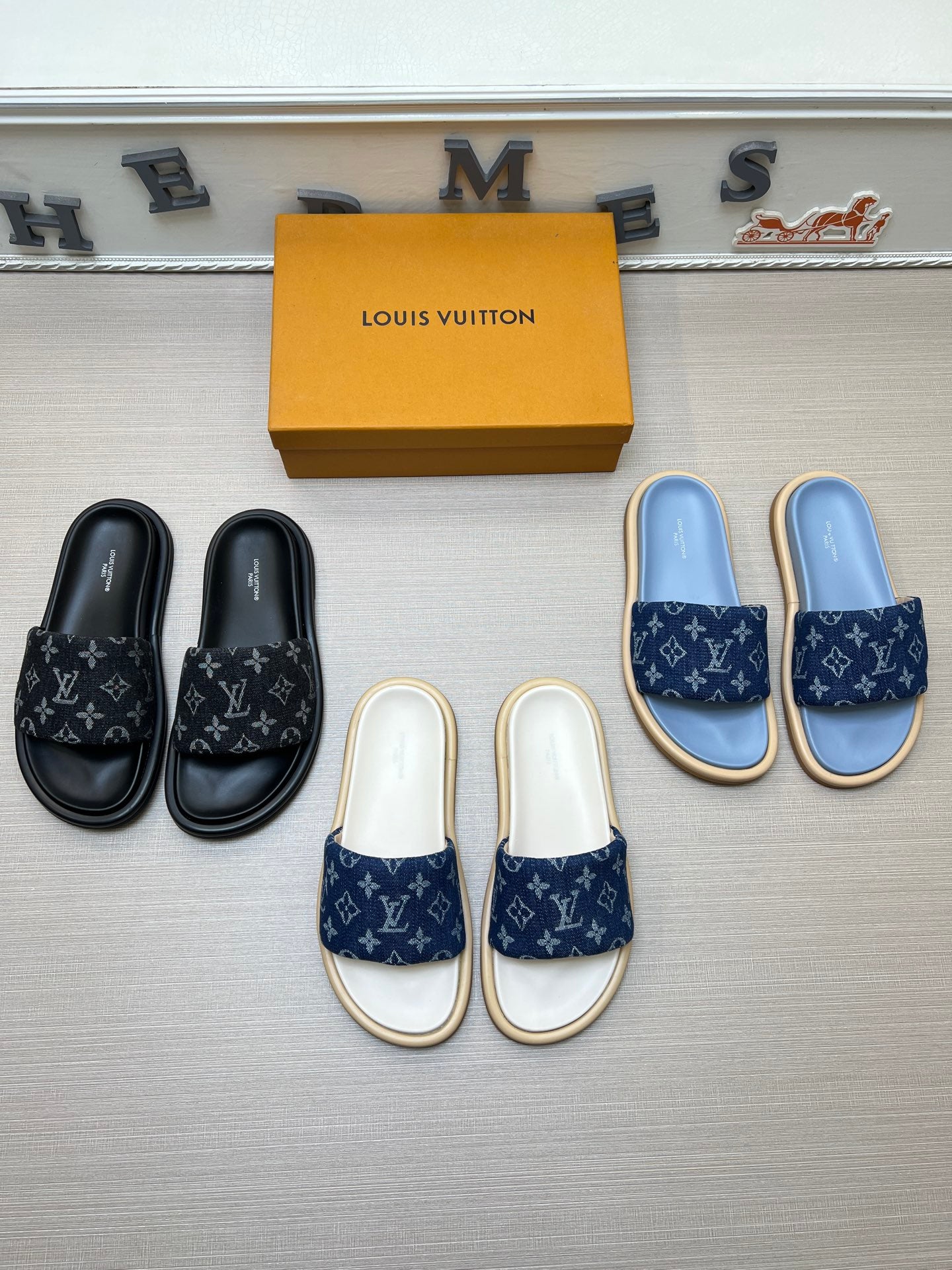 535ZE302Z Popular Slippers