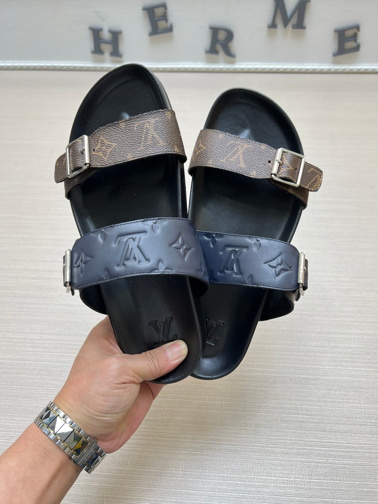 54E87Z Popular slippers