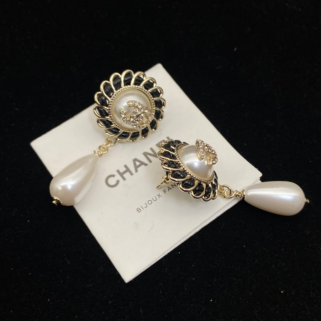 14C681E Popular Earrings
