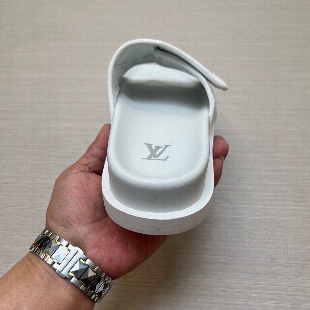 5LE210Z Popular Slippers