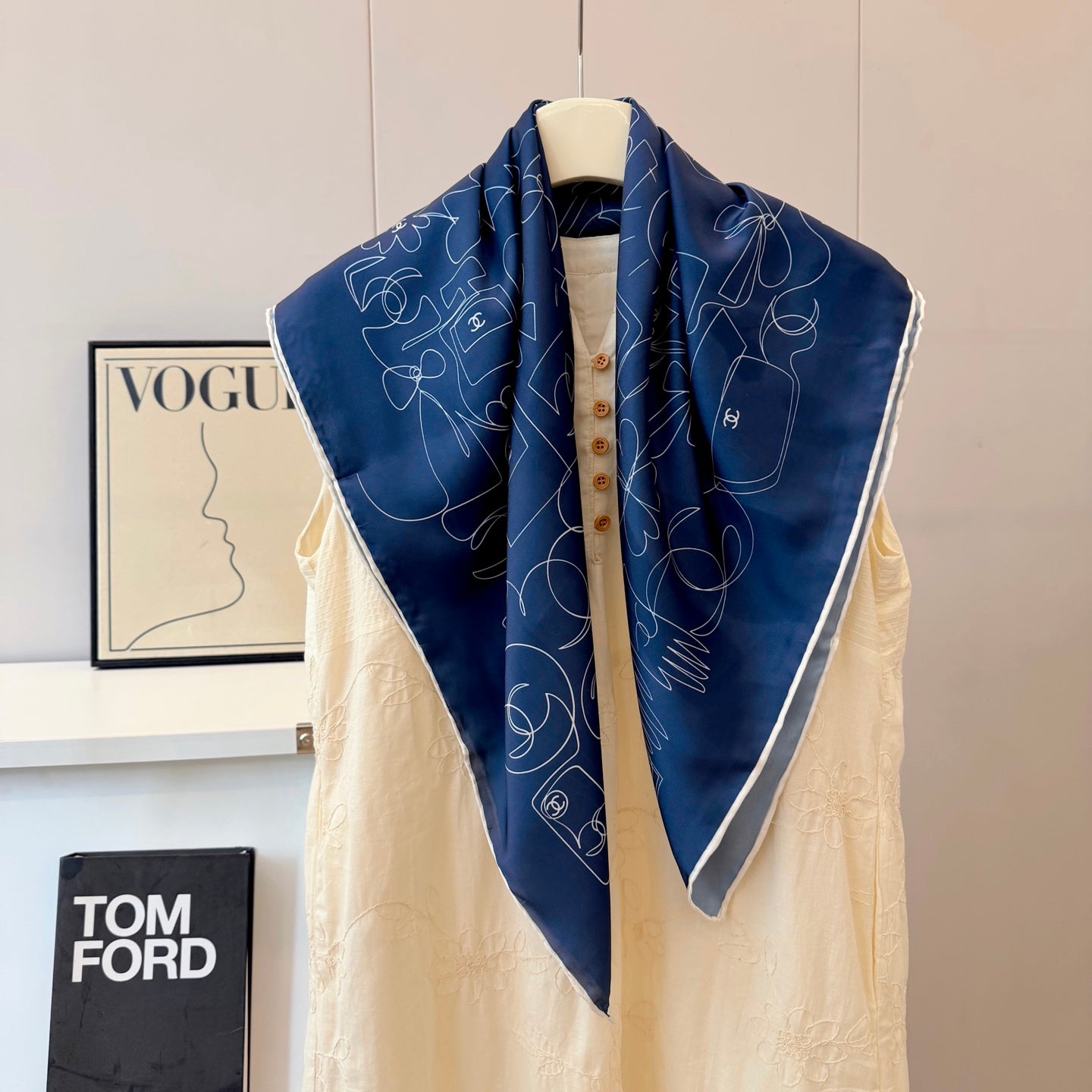 146NC8W Popular Silk Scarve