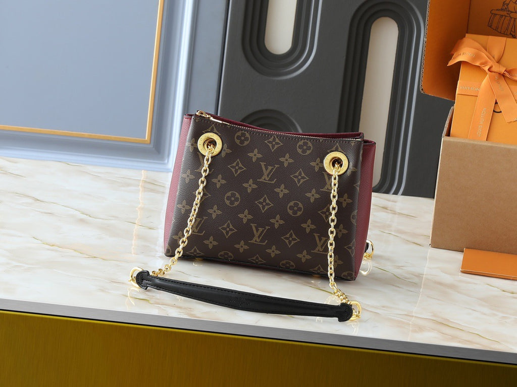 136PE75B Popular leather bag