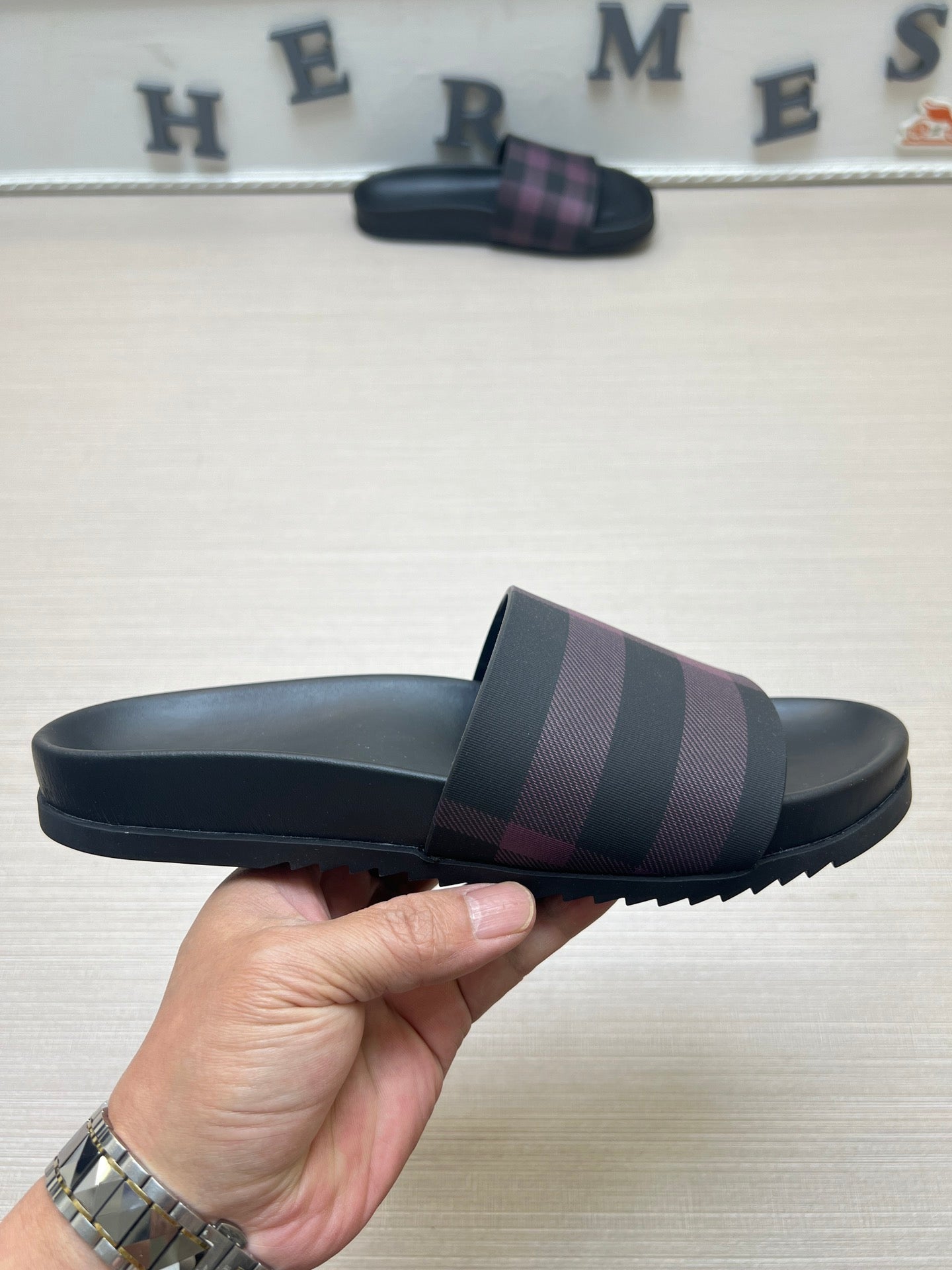 54R119Z Popular slippers