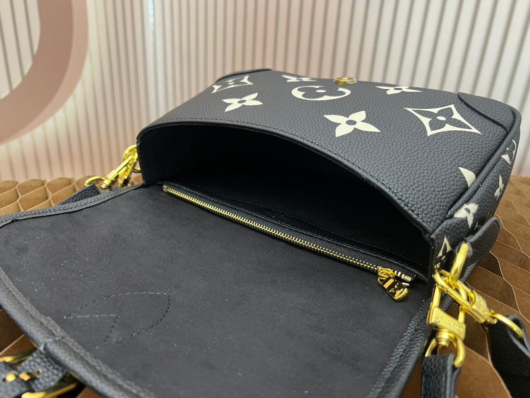 2XE028B Popular leather bag 