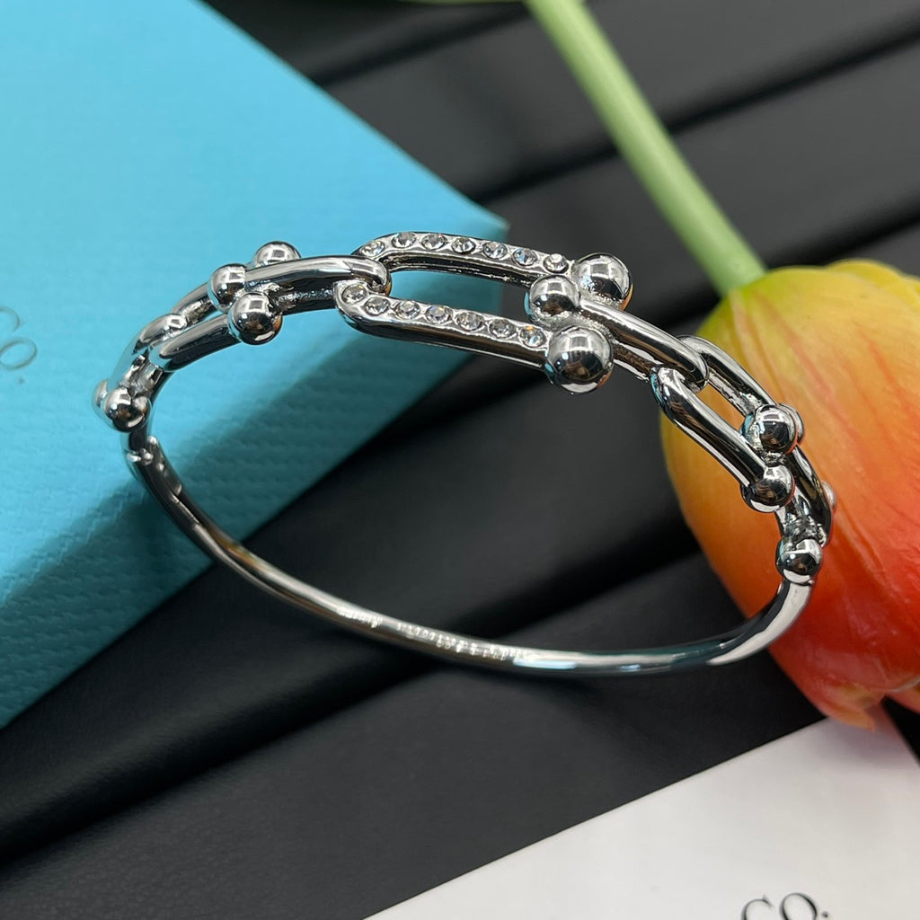 136NT87K Popular Bracelets