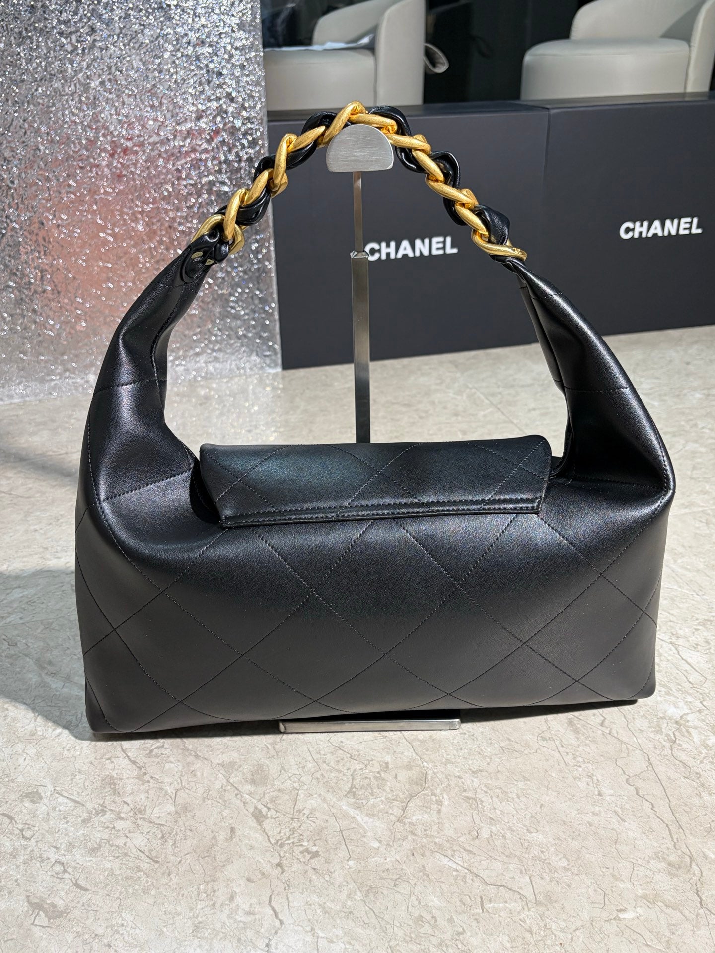 15RC146B Popular leather bag
