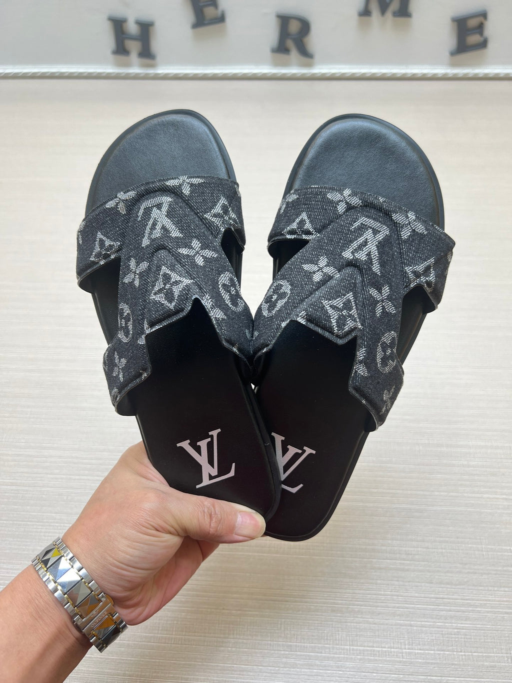 54E29Z Popular slippers