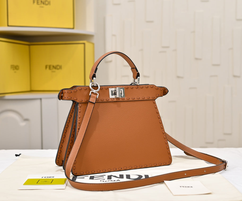 15RF136B Popular leather bag