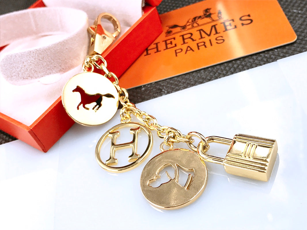 346RE45A Popular bag 's charms accessories