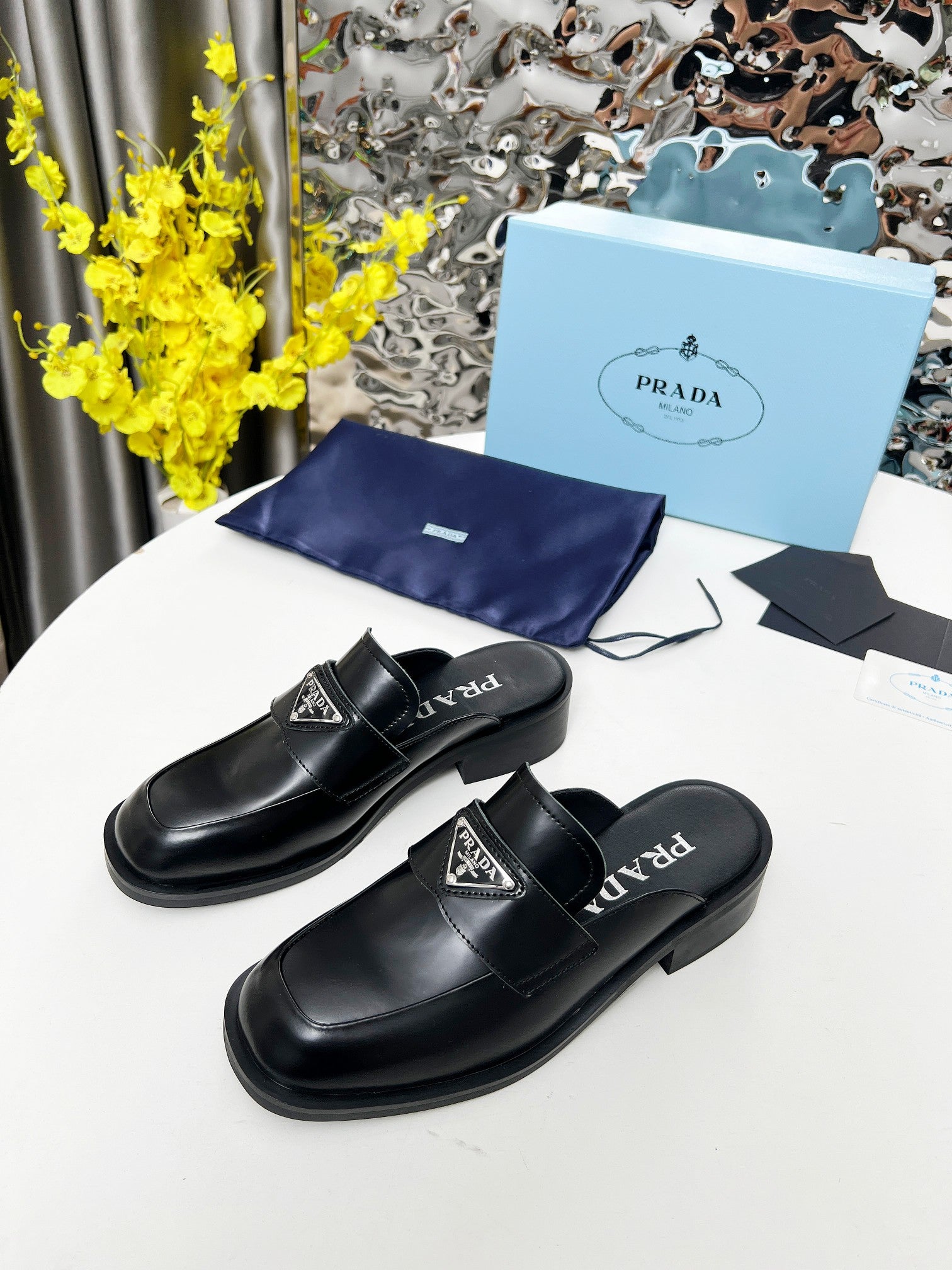 2105QP403Z Popular high-quality leather Shoes