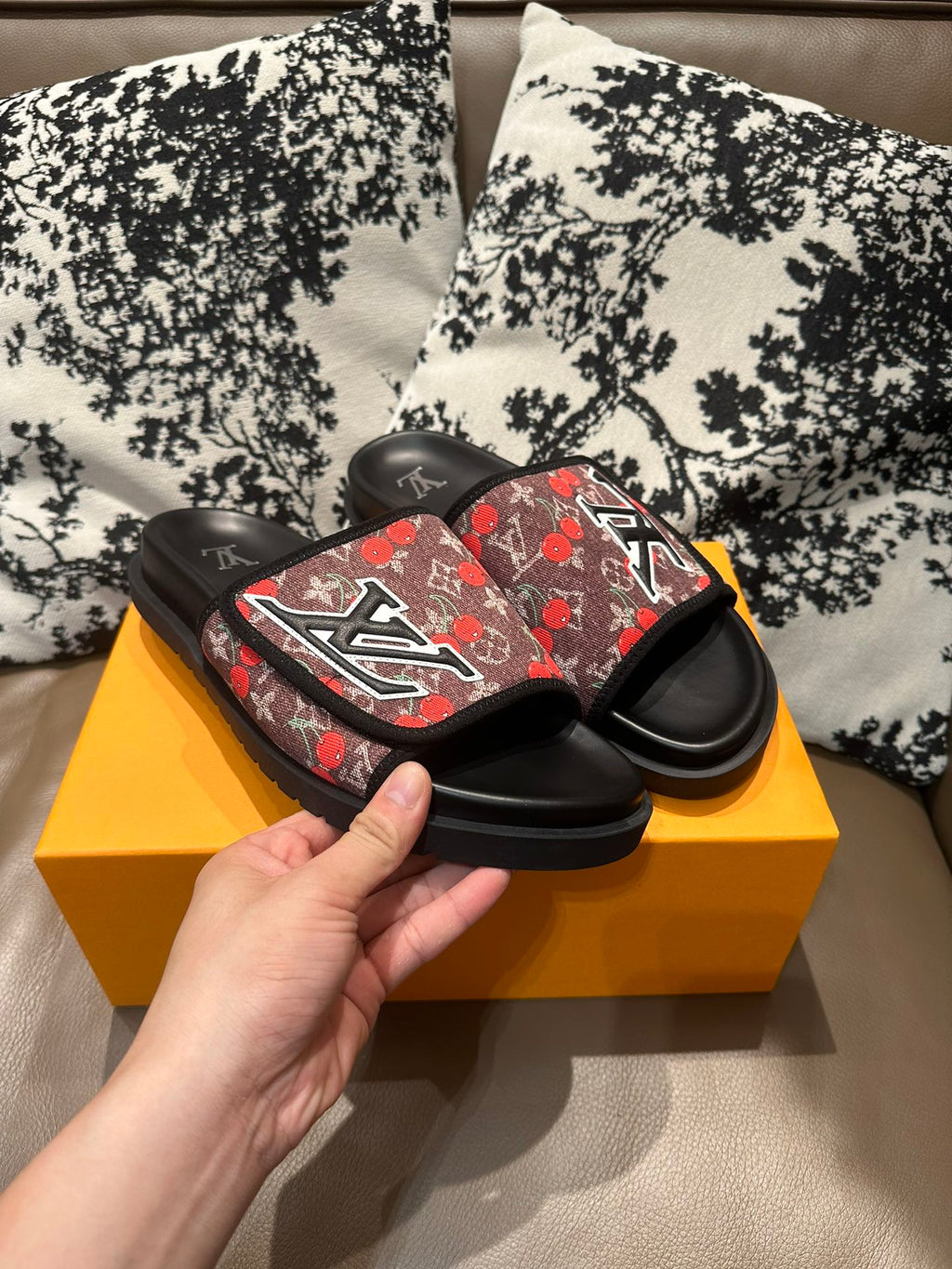 285ZE28Z  Popular leather Shoes