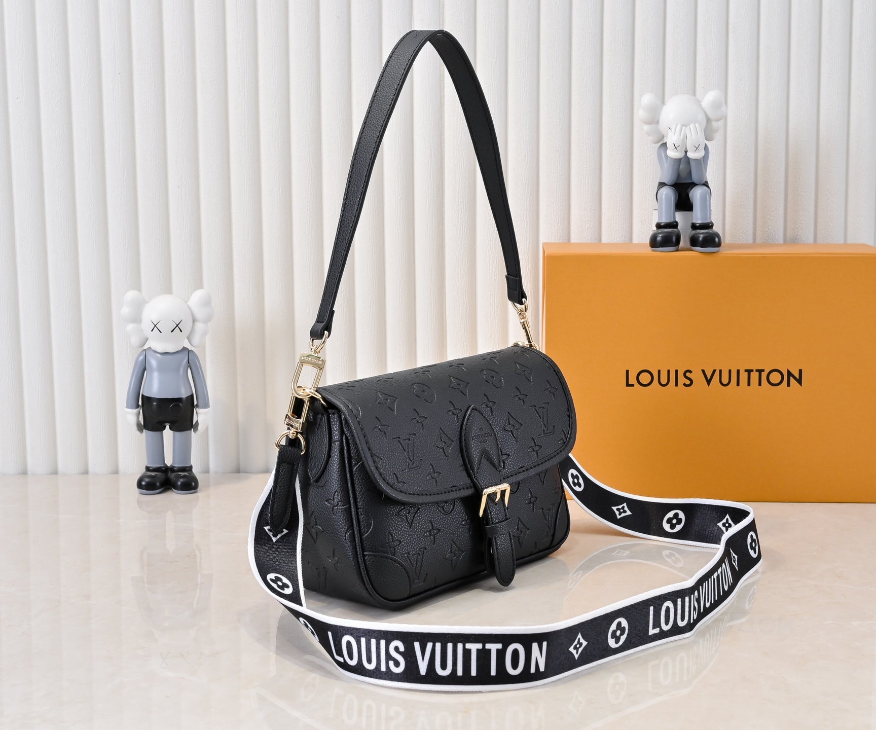 136PE42B Popular leather bag