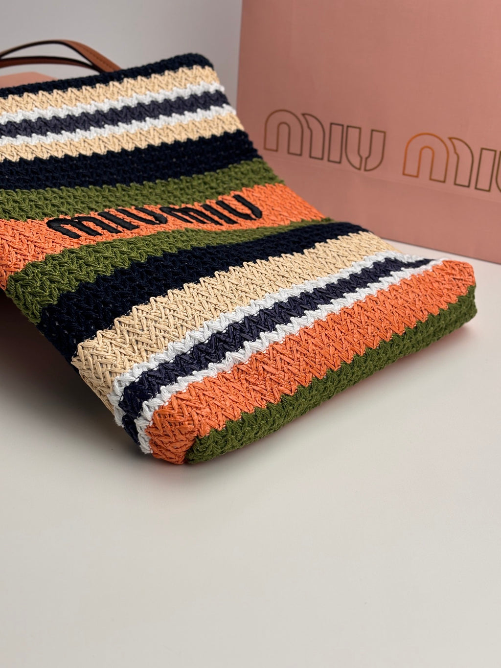 1XA77B Popular   Woven Bag