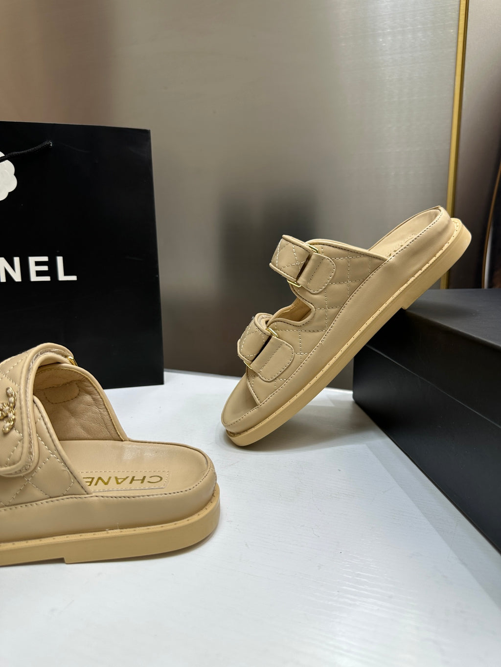 145RC1Z Popular sandals